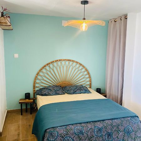 Ti Kaz Azura Apartman Saint-Denis Kültér fotó